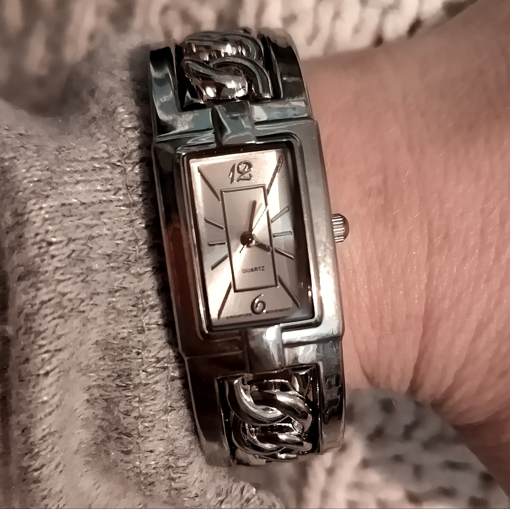 Geneva Analog Wristwatch Braided Cuff Band and Quartz Movement Needs Battery